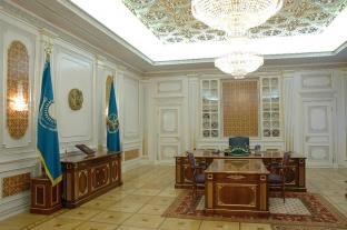 Холл Зала Совета Безопасности. Экспозиция «Роль Н.А. Назарбаева в обеспечении национальной, региональной и глобальной безопасности»